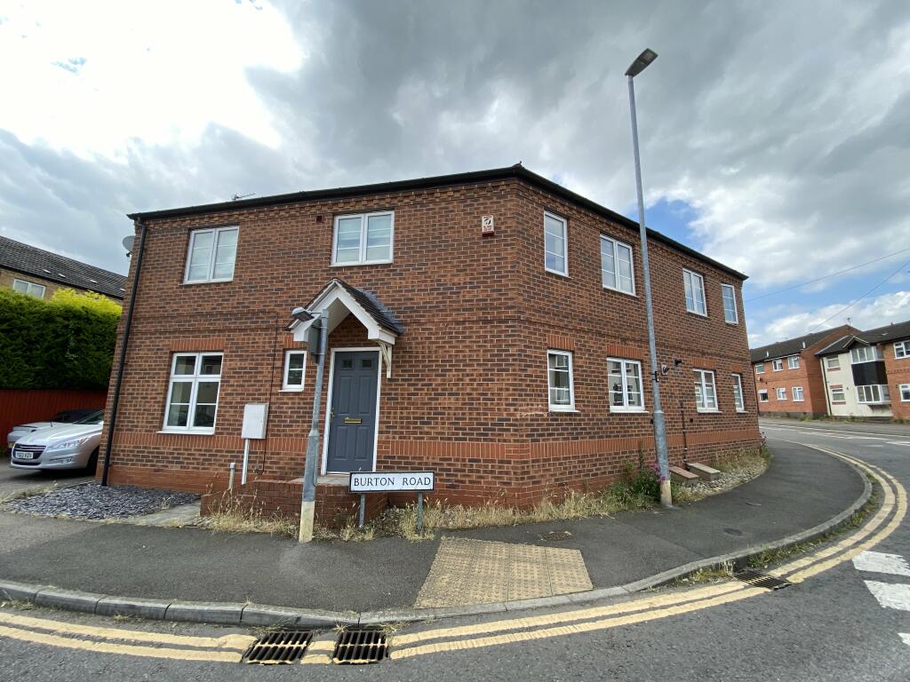 3 bedroom semidetached house for rent in Burton Road, Sileby, , LE12