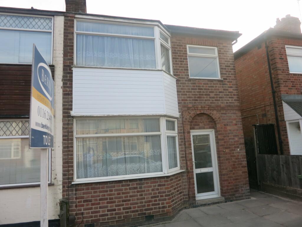 3 bedroom house for rent in Monica Road, Braunstone Town, Leicester, LE3