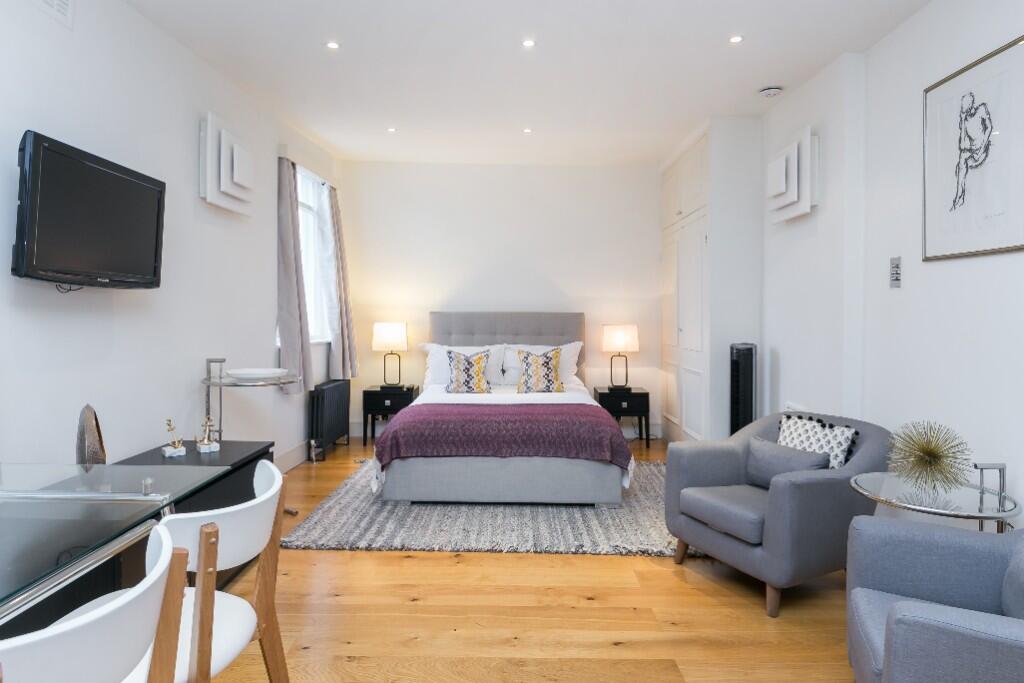 Main image of property: Kensington Park Road, London W11