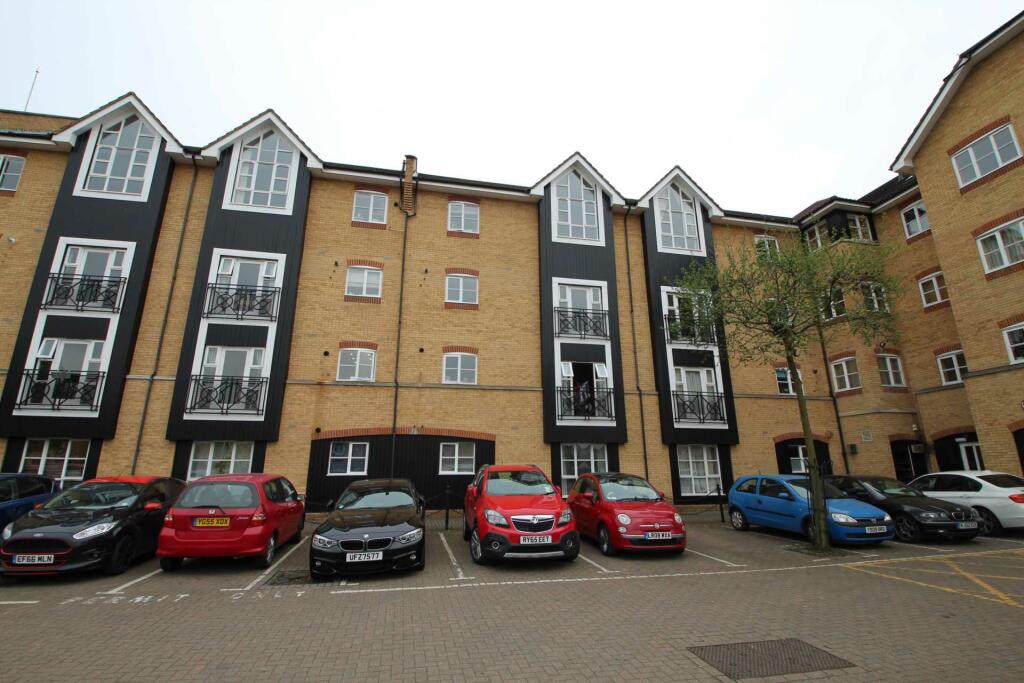 Main image of property: Stephenson Wharf, Hemel Hempstead