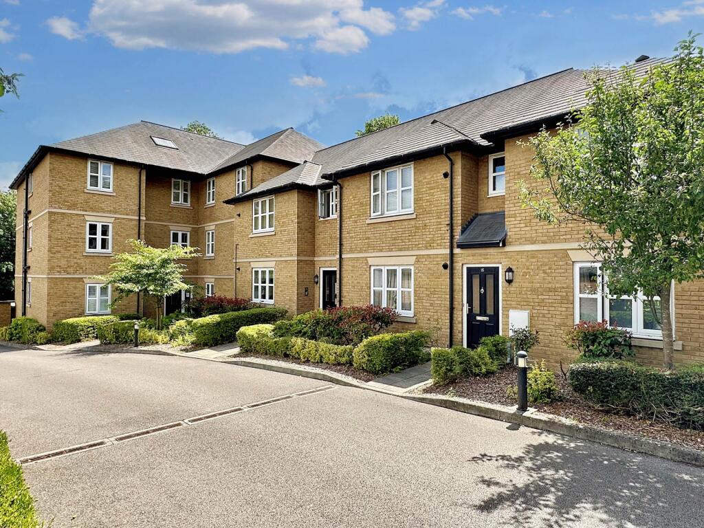 Main image of property: Quiet development in the town centre