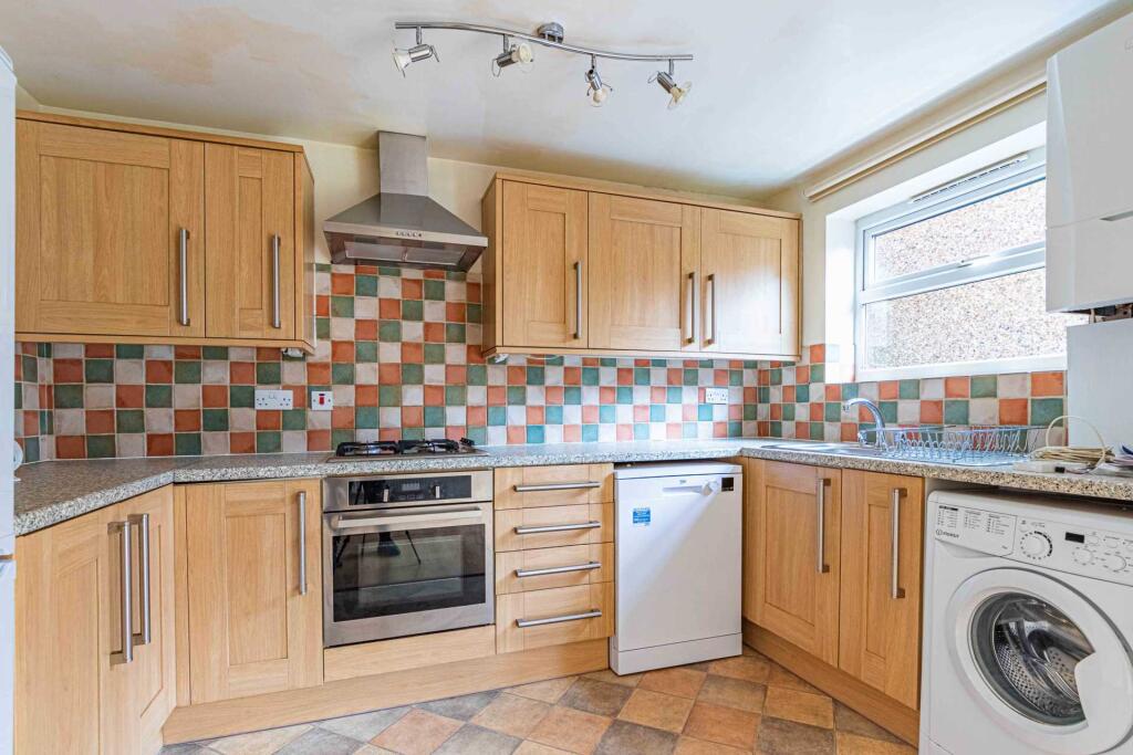 Main image of property: Dara House, Belmont Road, Hemel Hempstead, Hertfordshire, HP3