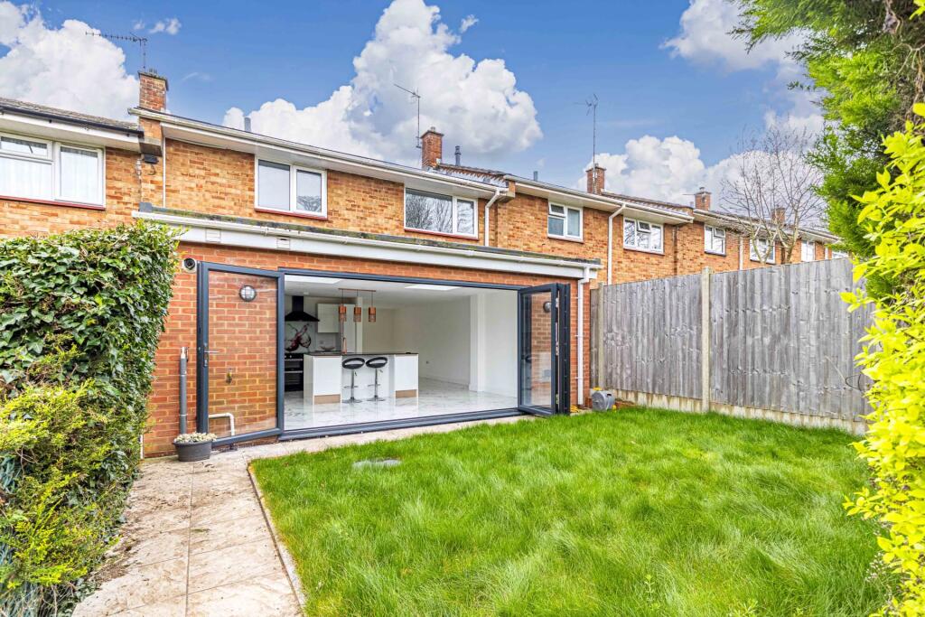 Main image of property: Randalls Ride, Hemel Hempstead, Hertfordshire, HP2