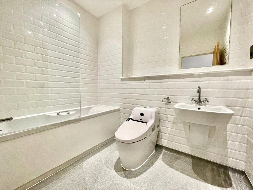 Main image of property: Lower Vickers Street, Manchester, Greater Manchester, M40