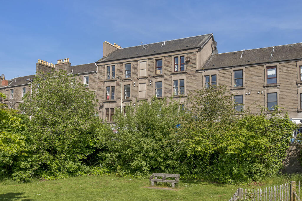 2 bedroom flat for sale in 2/1, 18 Arbroath Road, Dundee DD4 6EP, DD4