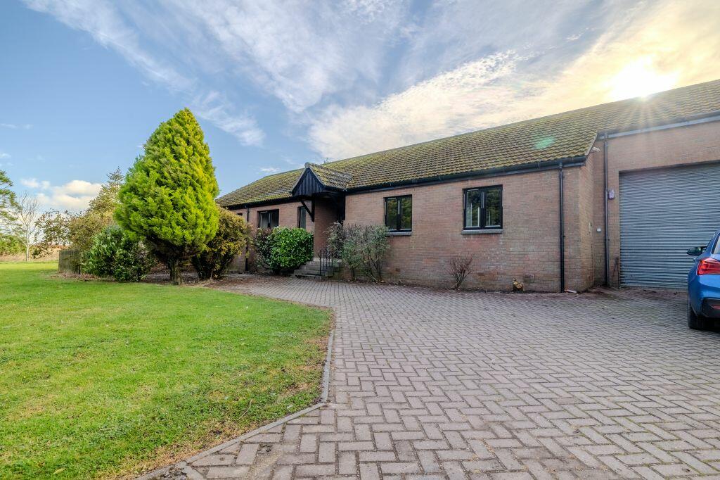 Additional property image - The Bungalow, Fairfield Mains, Carmylie, Arbroath DD11 3RX