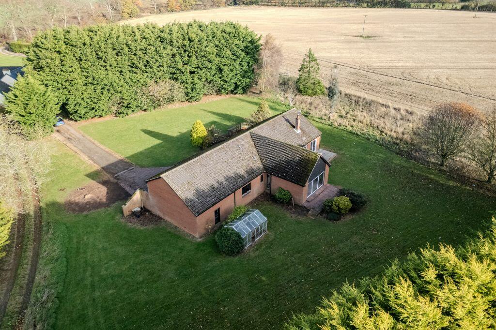 Additional property image - The Bungalow, Fairfield Mains, Carmylie, Arbroath DD11 3RX