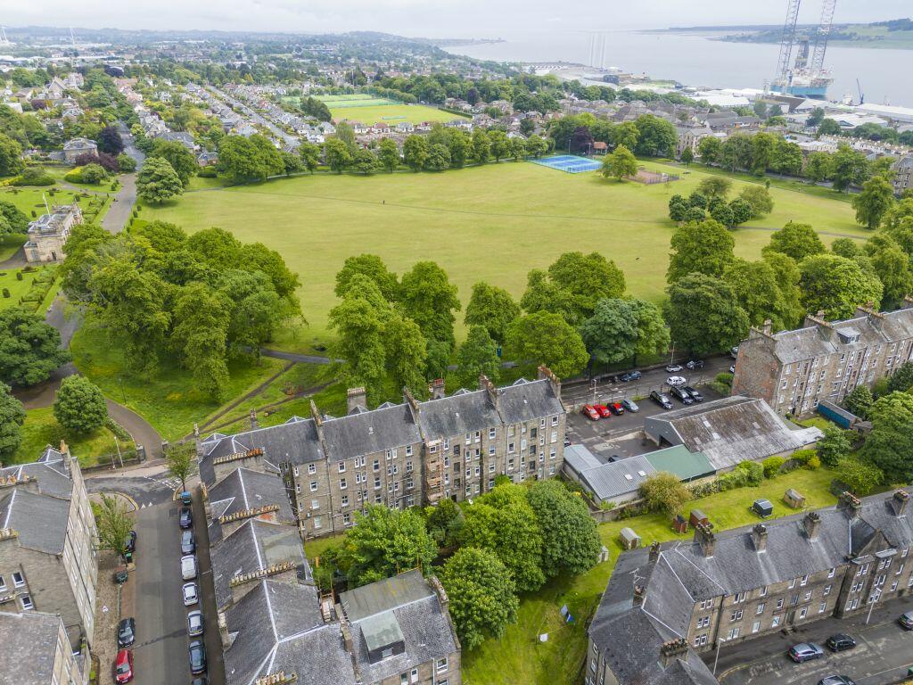 Additional property image - 3/L, 18, Baxter Park Terrace, Dundee, DD4 6NP
