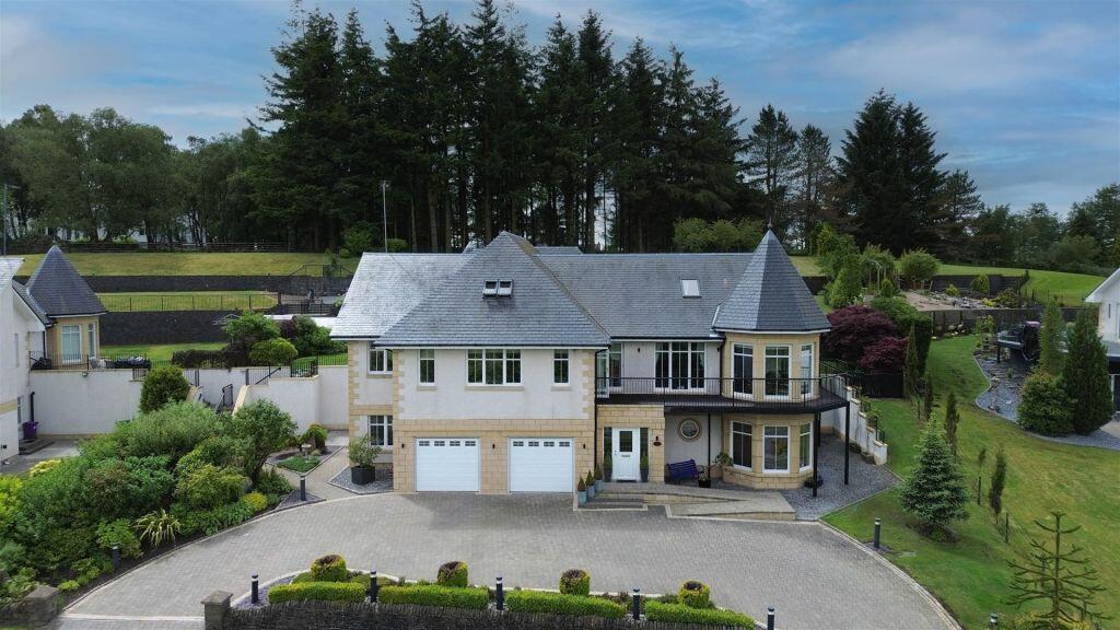 Main image of property: 12 Braeside, Kirkton of Auchterhouse, Angus, DD3 0QQ