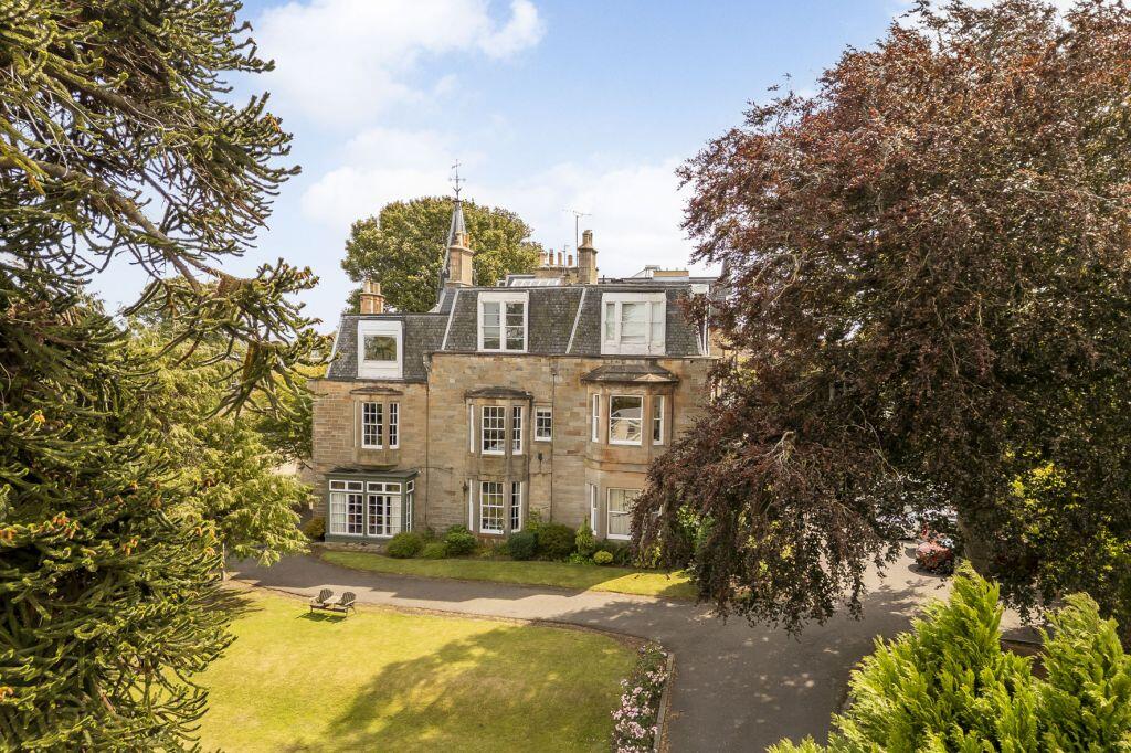 Main image of property: 81/2 Kirk Brae, Liberton, Edinburgh EH16 6JJ