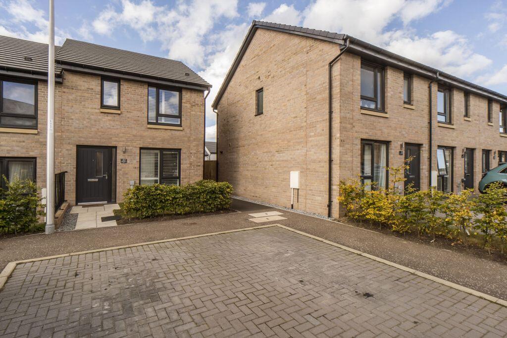 Main image of property: 33 Cammo Tower View, Edinburgh, EH4 8GJ