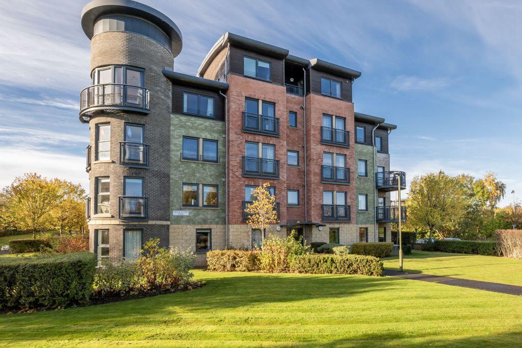 Main image of property: 1/15 Meggetland View, Edinburgh, EH14 1XS