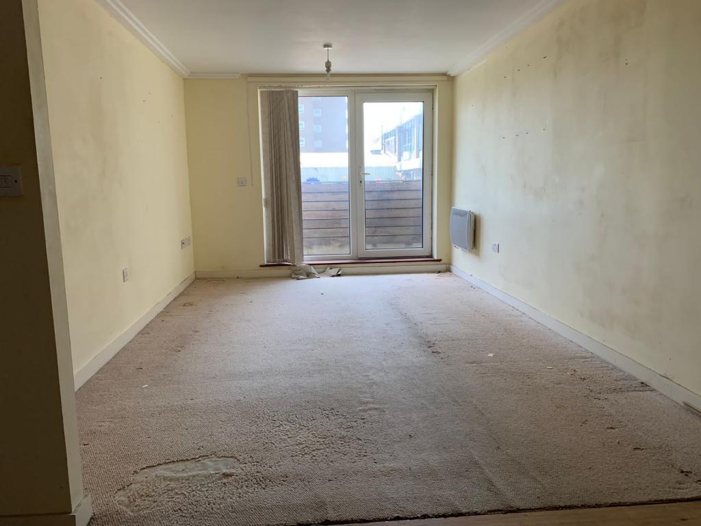 2 bedroom flat for sale in Kingscote Way, Brighton, BN1