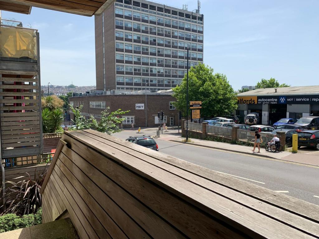 2 bedroom flat for sale in Kingscote Way, Brighton, BN1