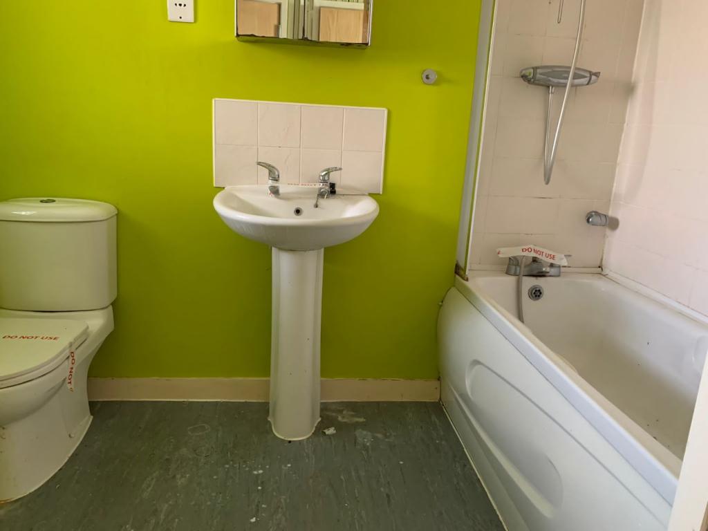 2 bedroom flat for sale in Kingscote Way, Brighton, BN1