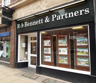 R A Bennett & Partners , Worcesterbranch details