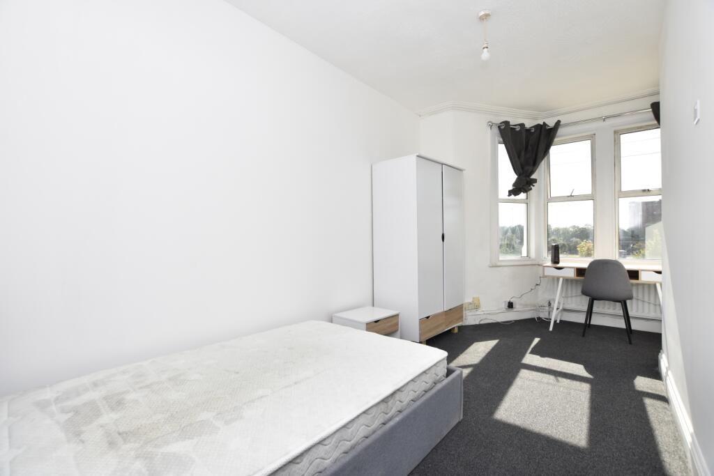 Additional property image - Oldfield Place, Bristol, BS8