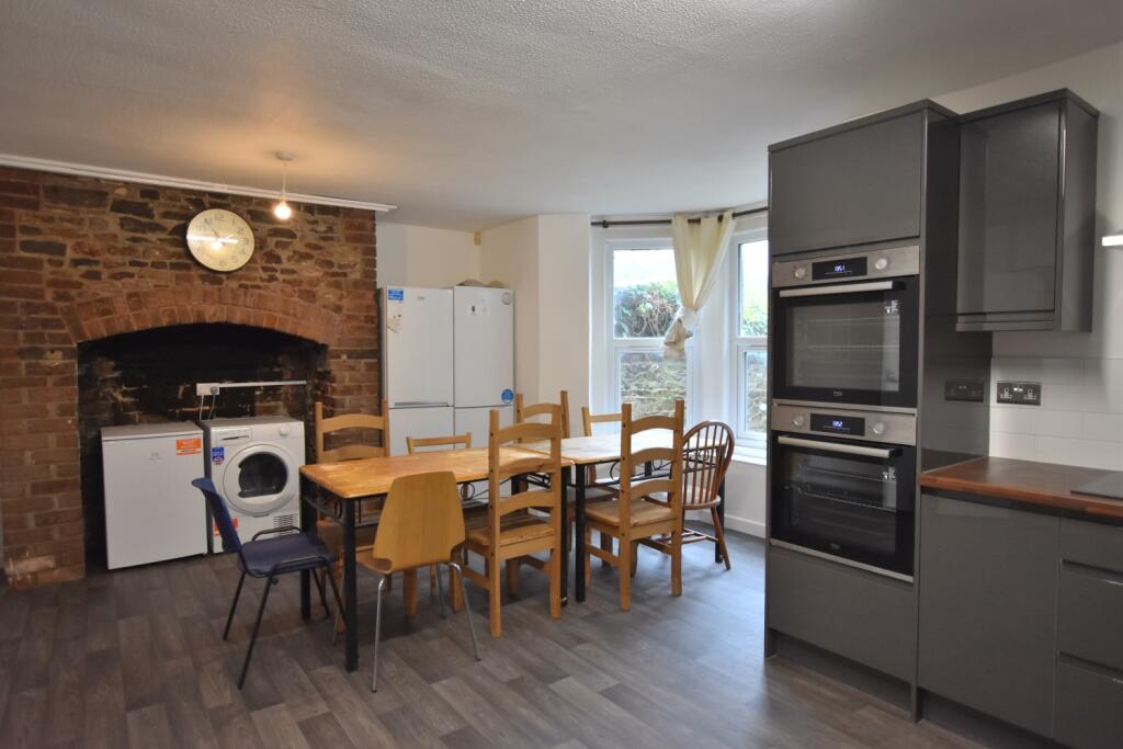 Main image of property: Ravenswood Road, Redland, Bristol, BS6 6BP