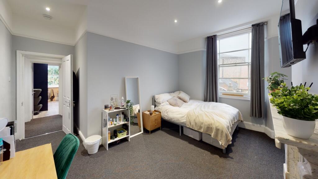 Additional property image - Alma Vale Road, Clifton