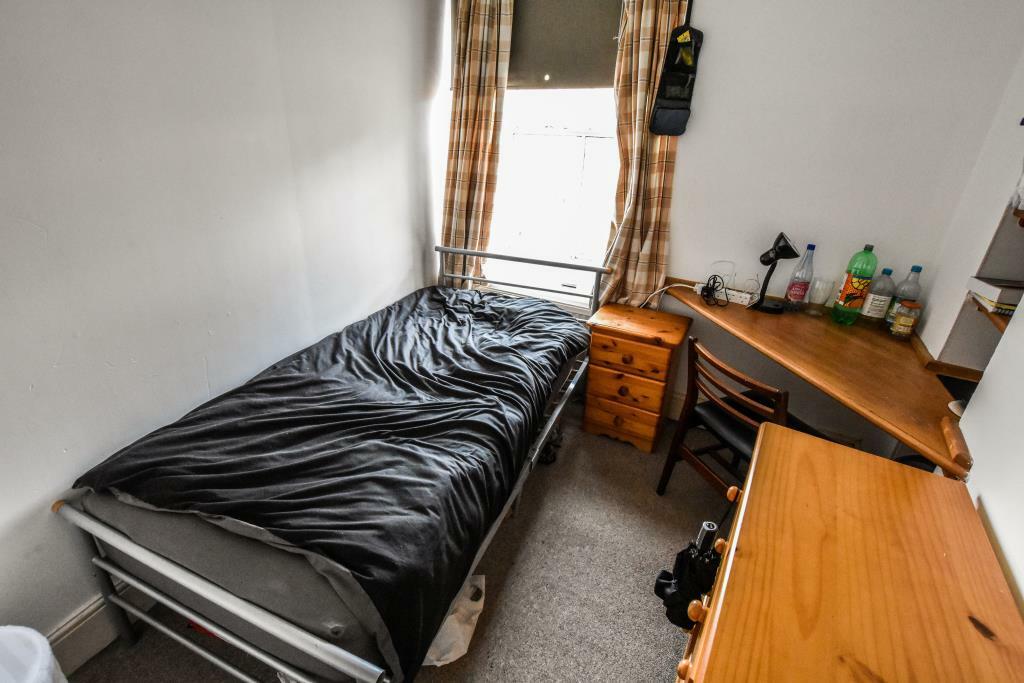 Additional property image - Ambra Vale, Clifton, BS8 4RW