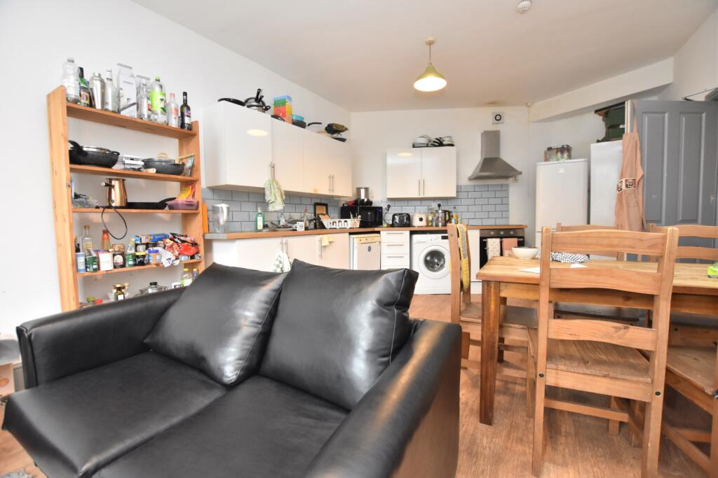Main image of property: Perry Road, Bristol, BS1 5BQ