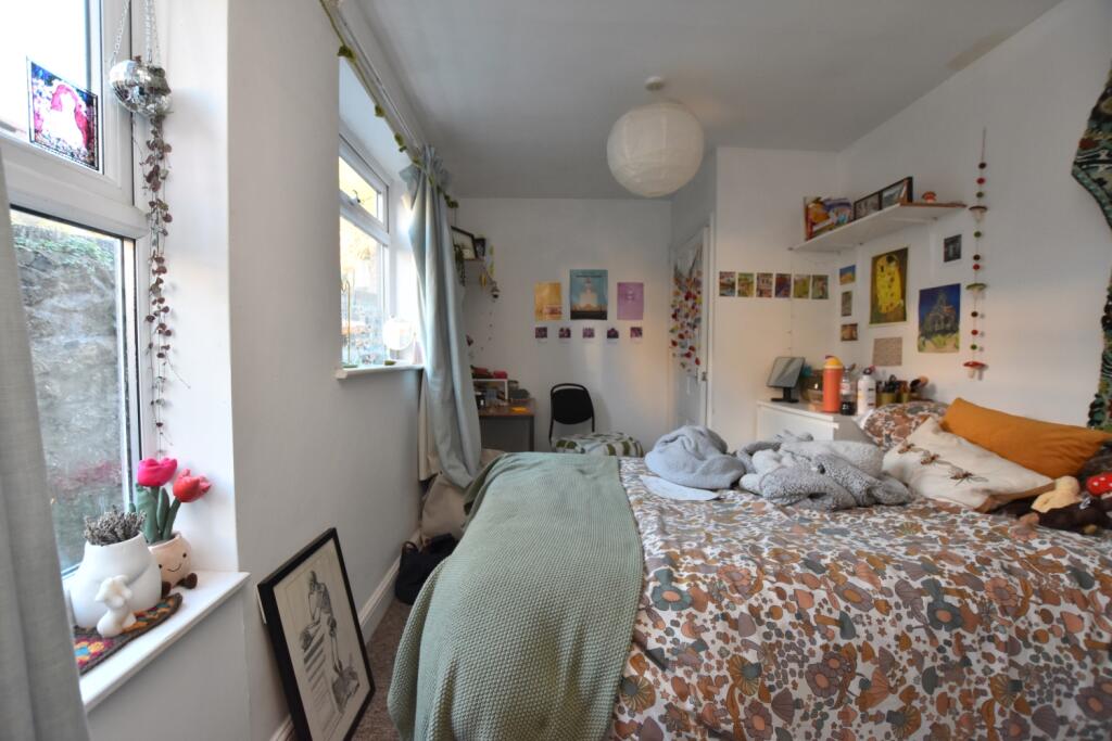 Additional property image - Chapel Green Lane, Redland, BS6 6UA