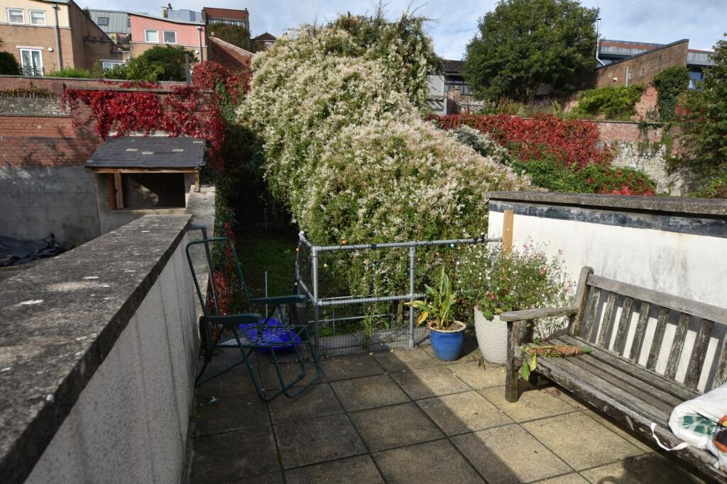 Additional property image - Marlborough Hill Place, Kingsdown, Bristol, BS2 8HA - 4bed