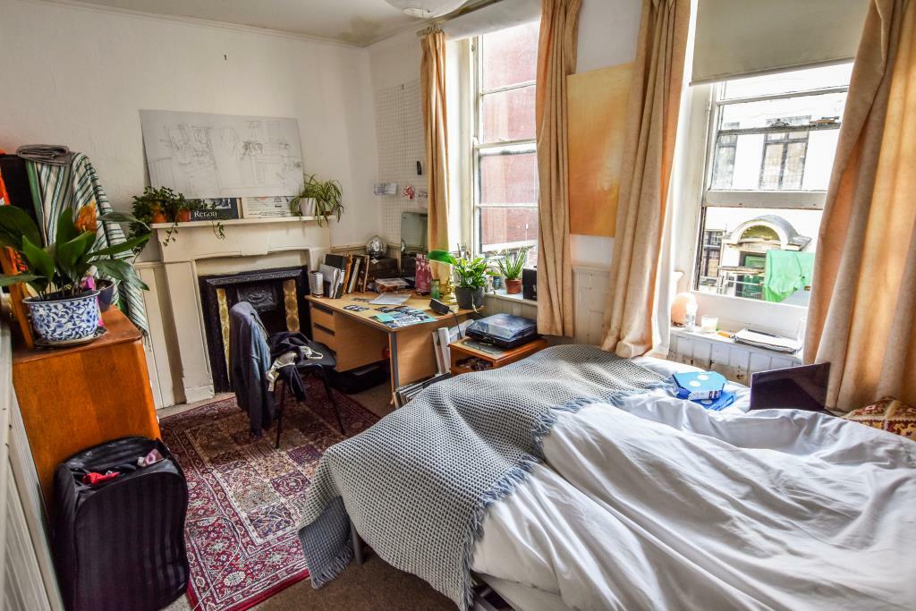Additional property image - Tailors Court, Bristol, BS1 2EY