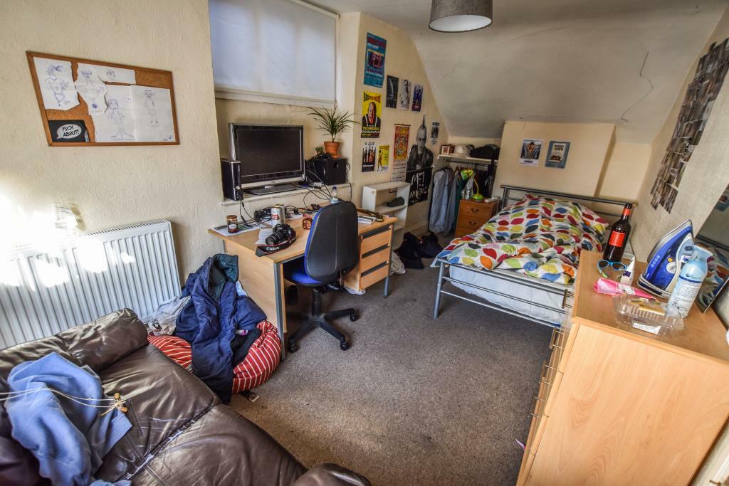 Additional property image - Tailors Court, Bristol, BS1 2EY