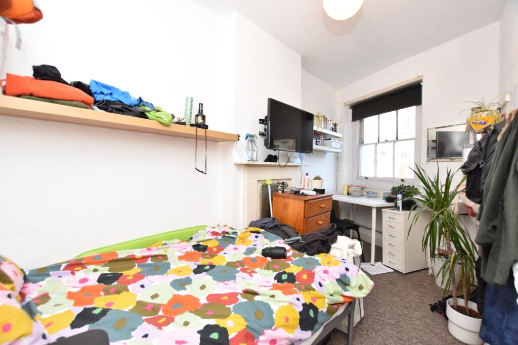 Additional property image - Berkeley Crescent, Clifton, BS8 1HA