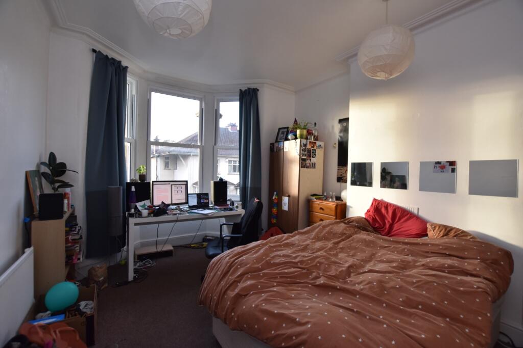 Additional property image - Chapel Green Lane, Redland, BS6 6UA