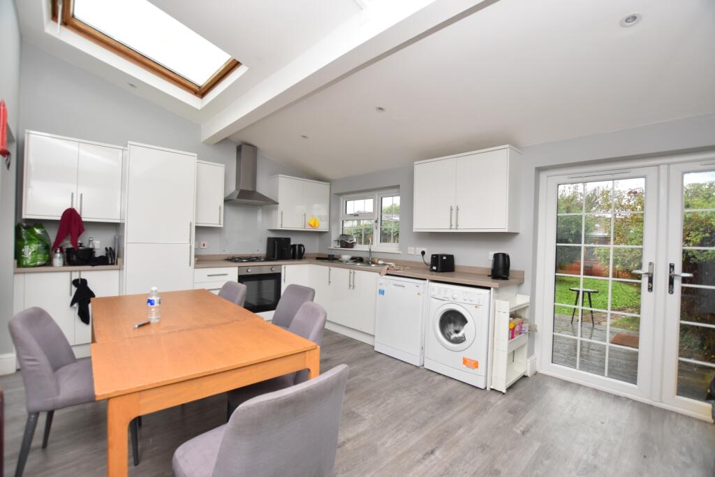 Additional property image - Room 1, Fishponds Road, Fishponds, Bristol, BS16