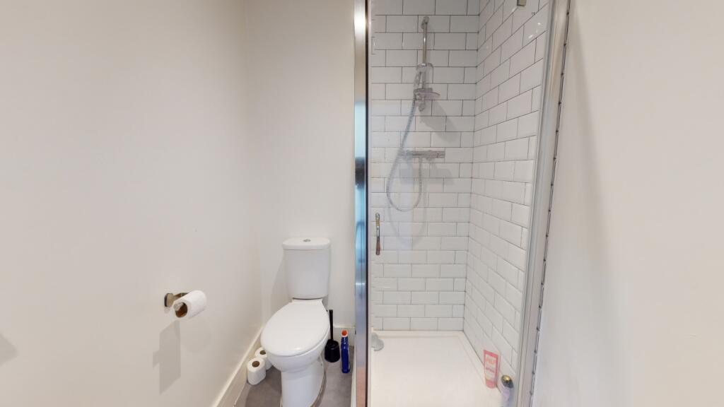 Additional property image - Room 10, Hotwell Road, BS8 4SA