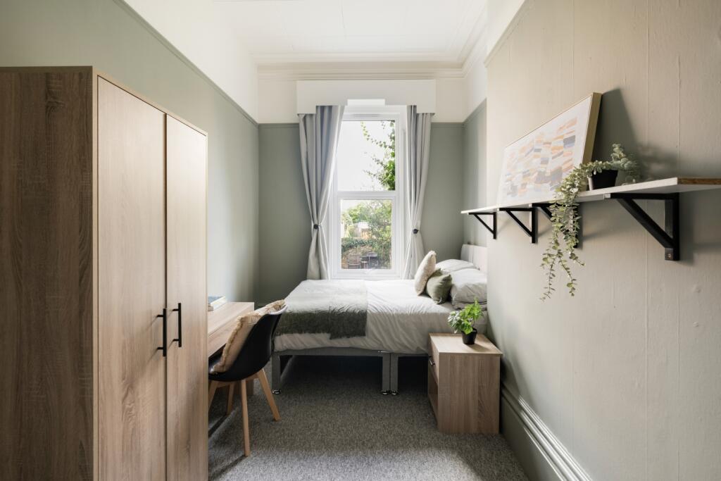 Additional property image - Room 5, Redland Road, Bristol, BS6