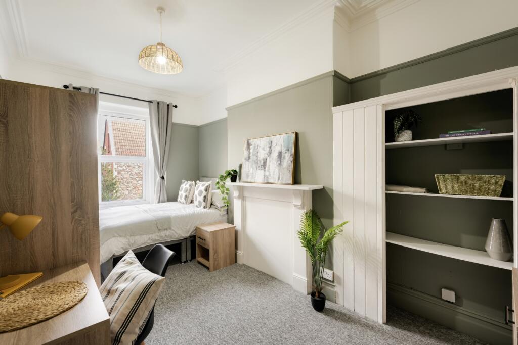 Additional property image - Room 5, Redland Road, Bristol, BS6
