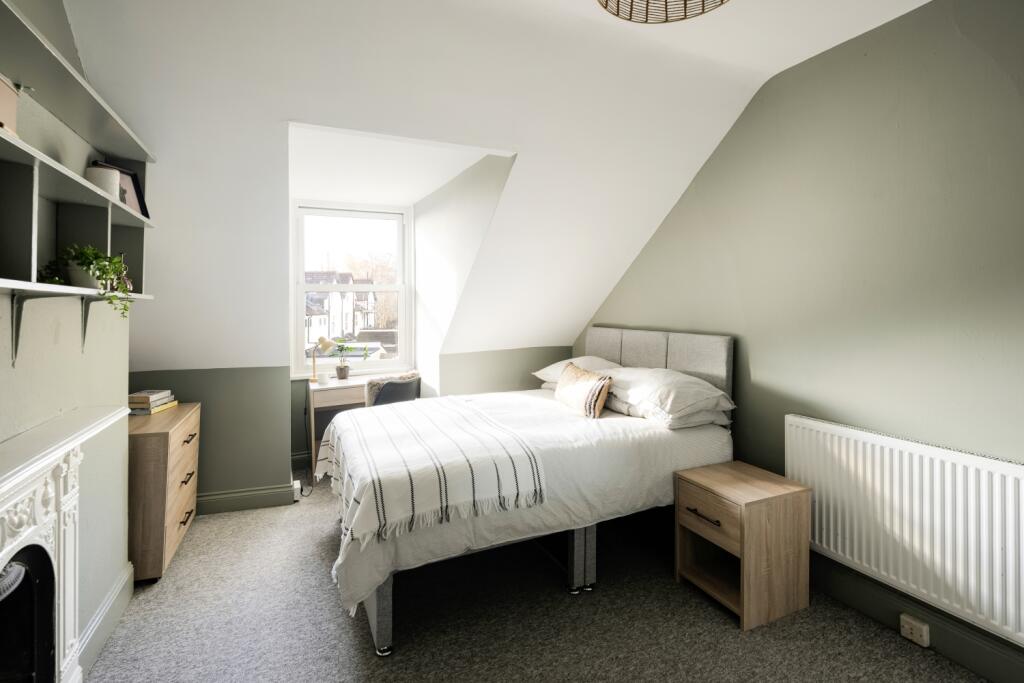 Additional property image - Room 5, Redland Road, Bristol, BS6