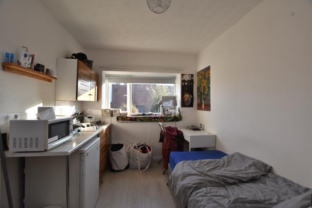 Additional property image - Room 2, Whatley Road, Clifton, Bristol, BS8