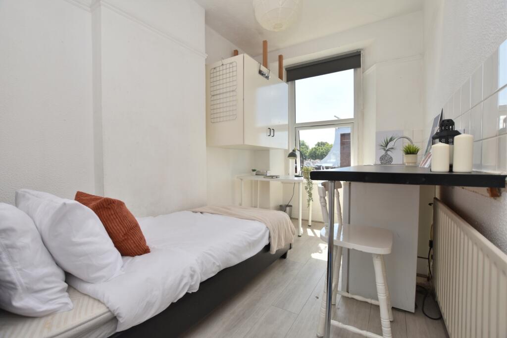 Main image of property: Room 5, Whatley Road, Clifton, Bristol, BS8