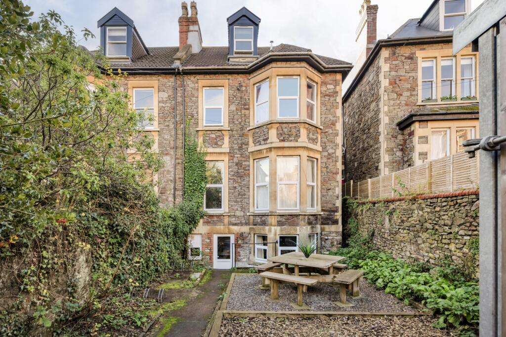 Additional property image - Room 9, Redland Road, Bristol, BS6