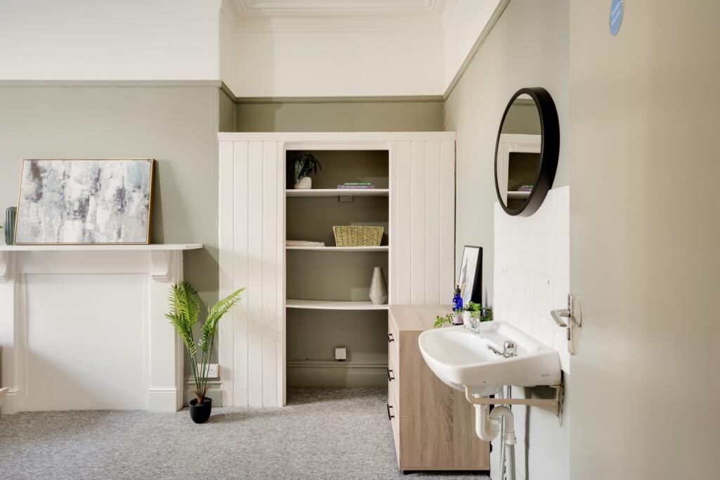 Additional property image - Room 9, Redland Road, Bristol, BS6