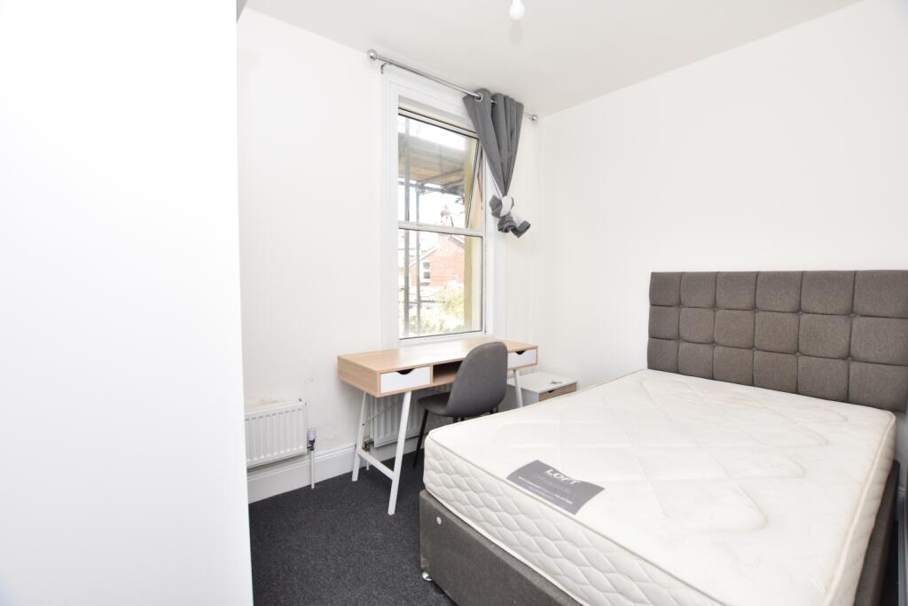 Main image of property: Room 6, Oldfield Place, Bristol, BS8