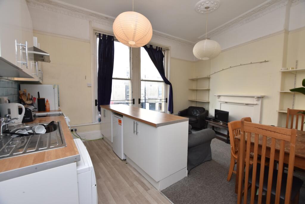 Main image of property: Byron Place, Clifton, Bristol, BS8 1JT