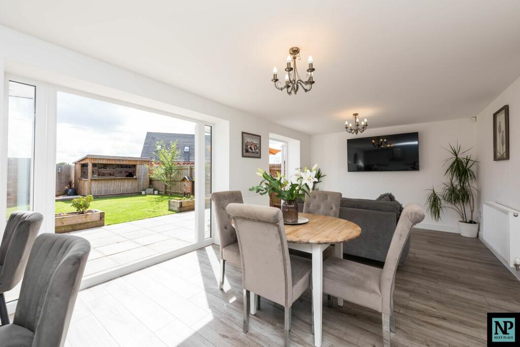 Additional property image - Meadow Way, Tamworth, B79