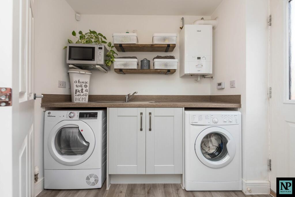 Additional property image - Meadow Way, Tamworth, B79
