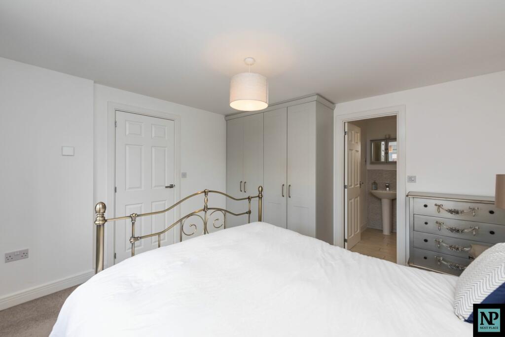 Additional property image - Meadow Way, Tamworth, B79