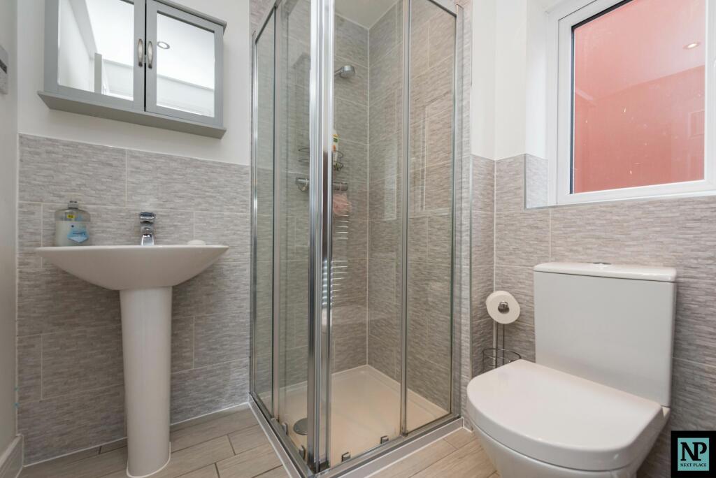 Additional property image - Meadow Way, Tamworth, B79