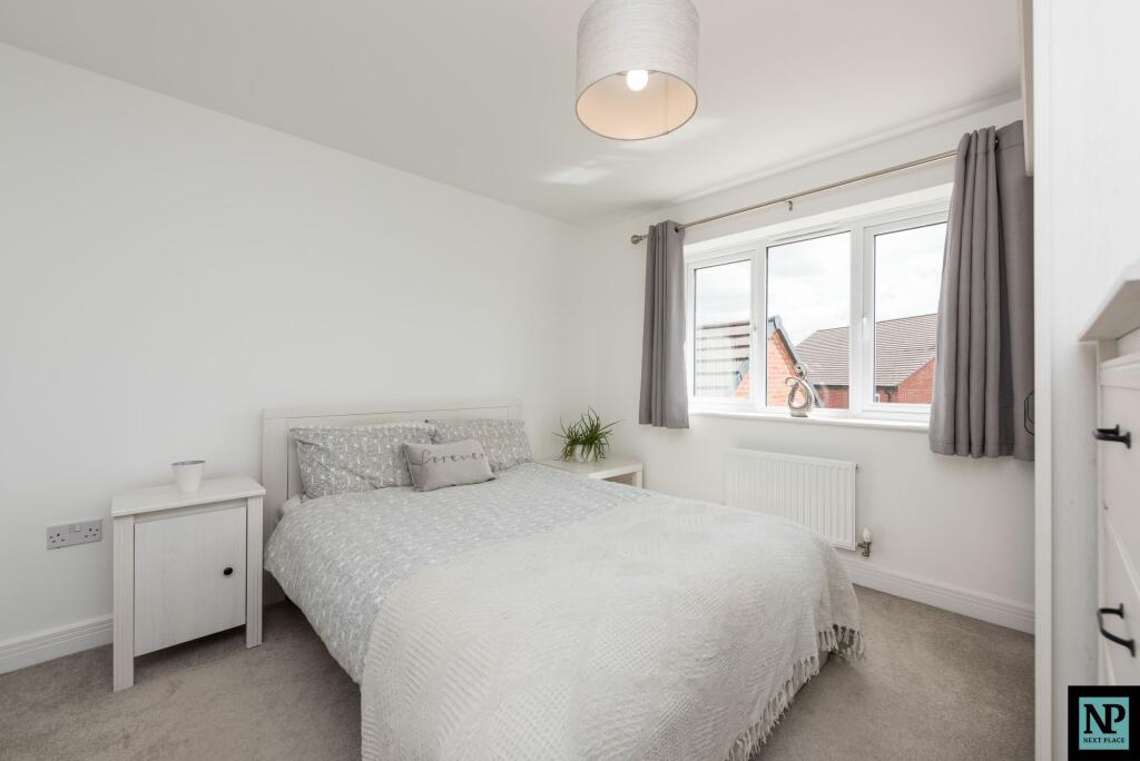 Additional property image - Meadow Way, Tamworth, B79