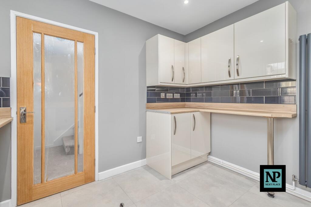 Additional property image - Mildenhall, Tamworth, B79