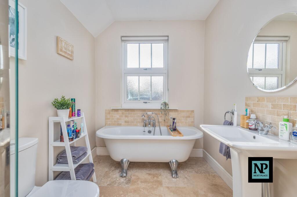 Additional property image - Tamworth Road, Two Gates, B77