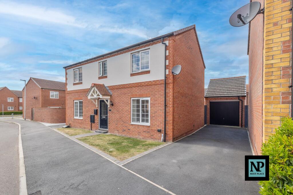 Main image of property: Hoo Walk, Polesworth, B78